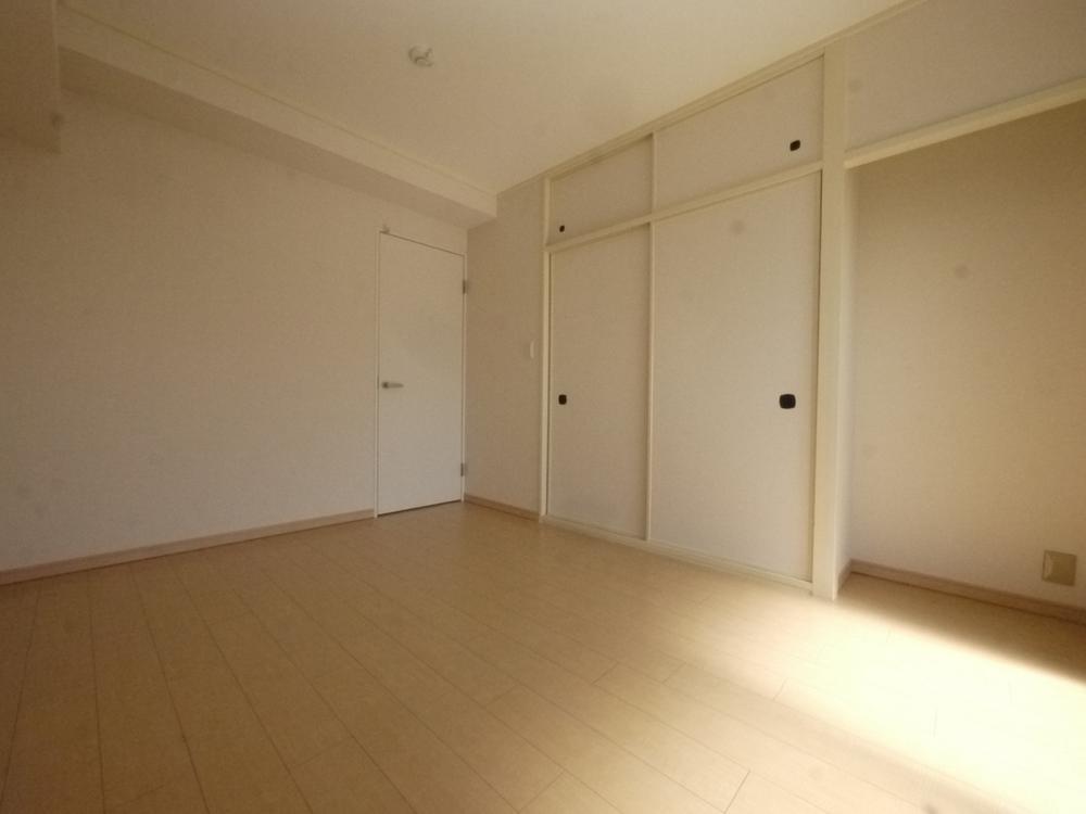 Non-living room. Western-style 6.0 Pledge