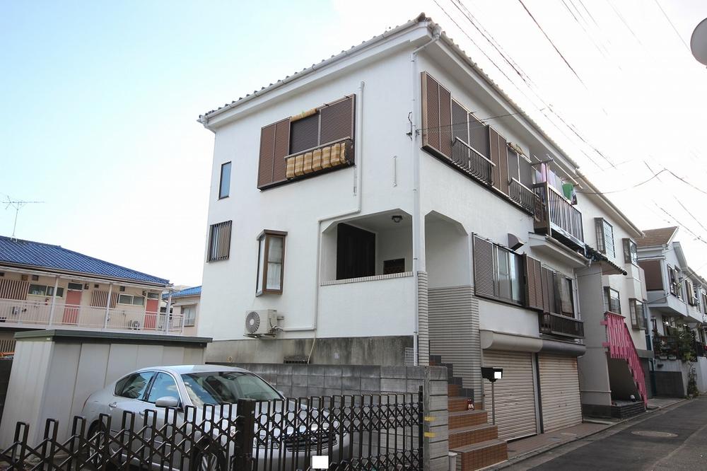 Local appearance photo. Such as three-way corner lot, In the sense of openness, Day ・ Ventilation is good