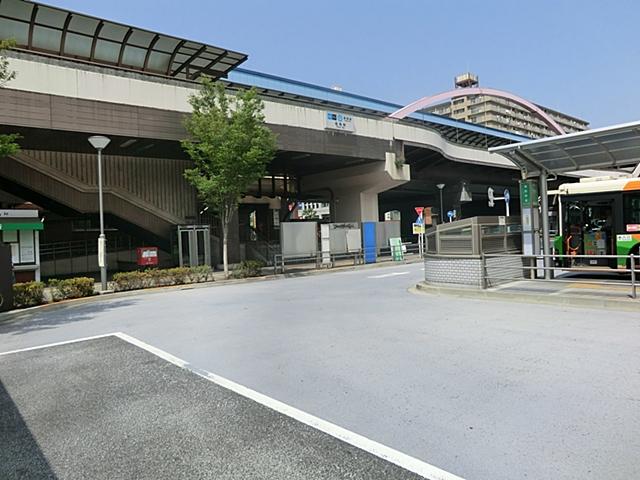 station. 1200m to Kasai Station