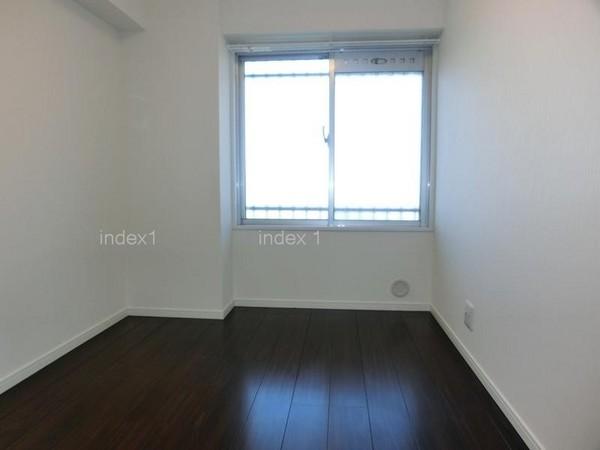 Non-living room. Interior is shiny renovation already ☆