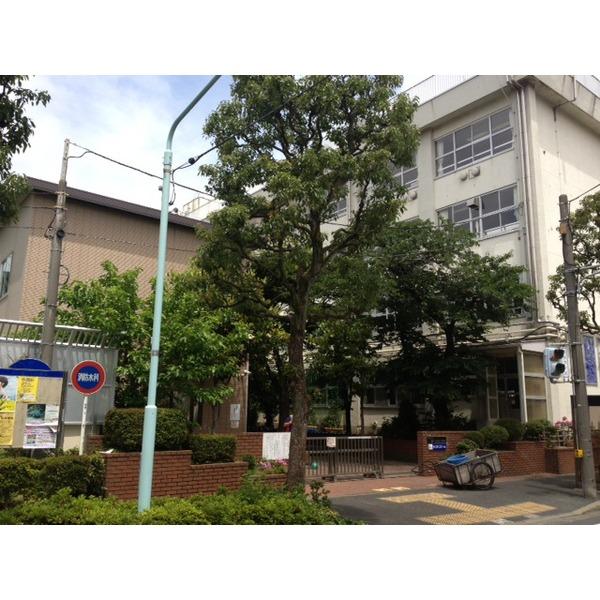 Primary school. 464m municipal Nishiichinoe elementary school to Edogawa Ward Nishiichinoe Elementary School