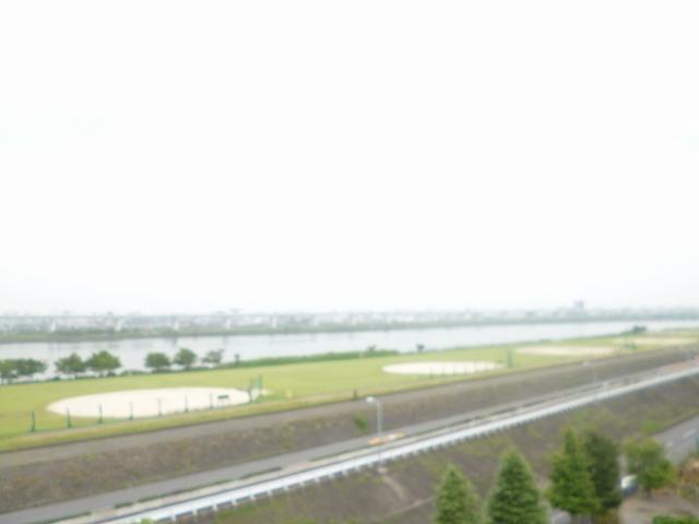 View photos from the dwelling unit. View is good at the top floor. Arakawa district vista.
