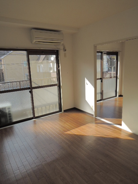 Living and room