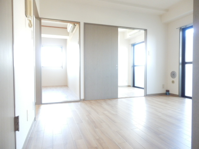 Living and room