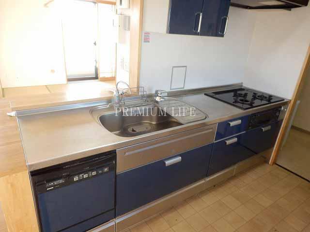 Kitchen. «Kitchen»