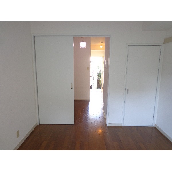 Living and room