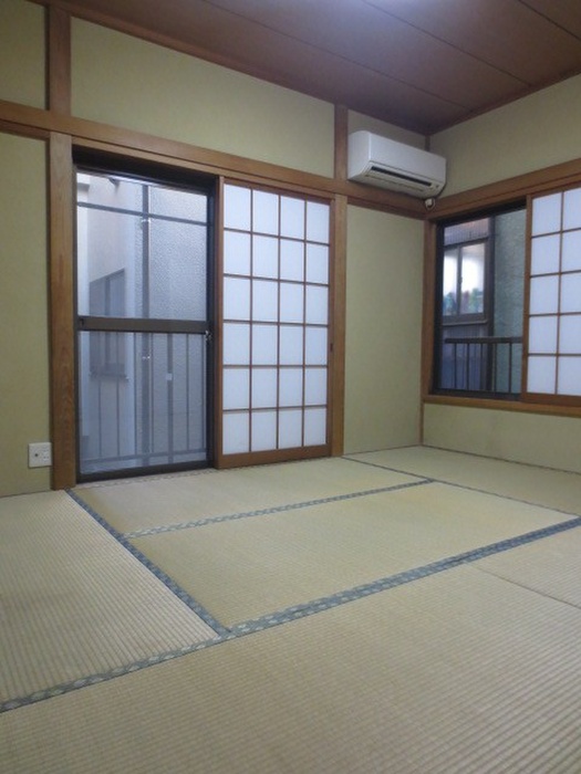 Living and room