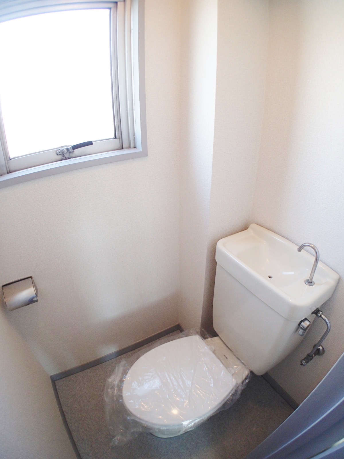 Toilet. Toilet seat new ☆