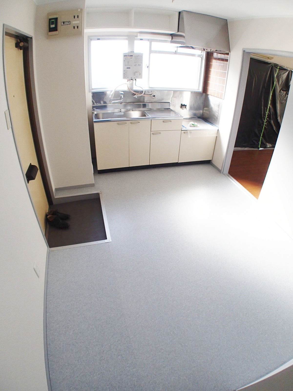 Living and room. floor ・ Cross Zhang Kawasumi ☆