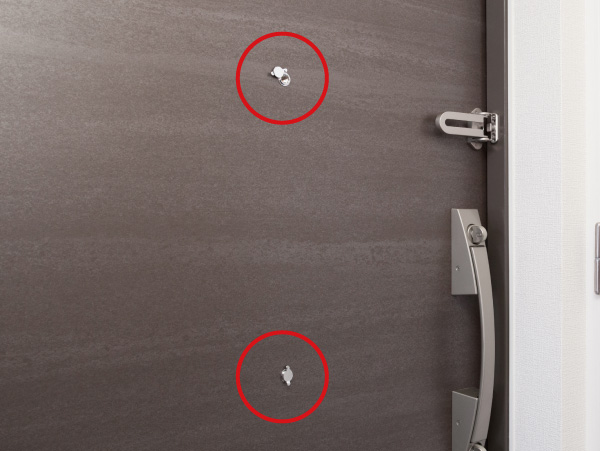 Security.  [Peep prevention door scope (two locations)] The door scope of the entrance door, Adopt a "peep prevention cover" so that the room is difficult to see from the outside. Children have also installed in the easy-to-read height.