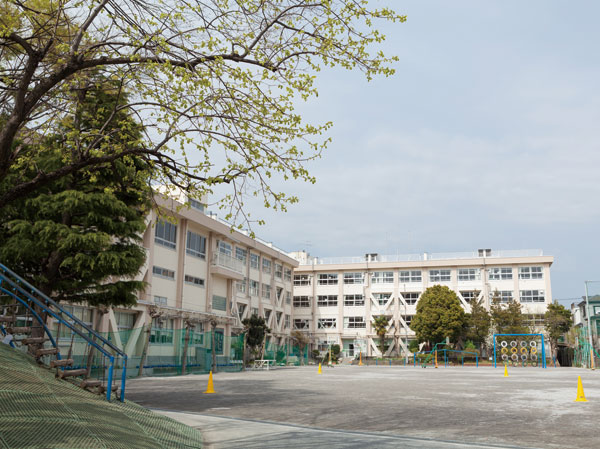 Surrounding environment. Municipal Funabori second elementary school (about 450m, 6-minute walk)
