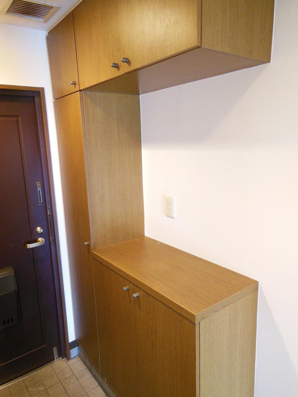 Entrance. Shoe box Local (11 May 2013) Shooting