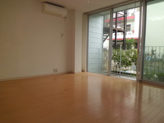 Living and room