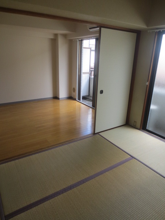 Living and room