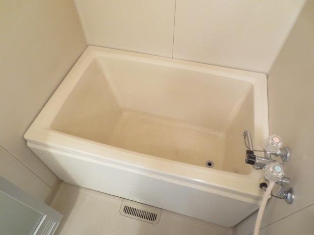 Bath. Bathroom
