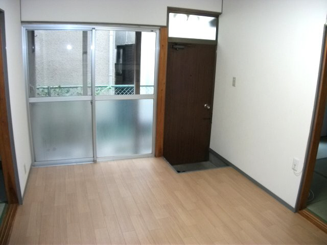 Living and room