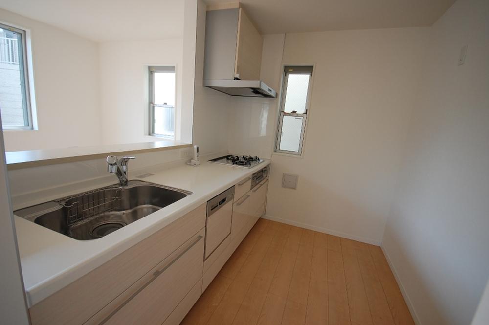 Kitchen. B Building