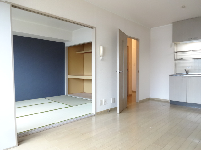 Living and room