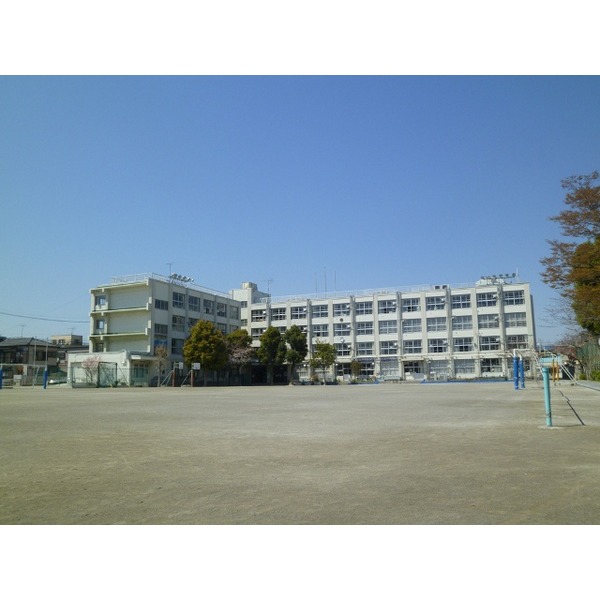 Primary school. 432m to Edogawa Ward Shinozaki fourth elementary school (elementary school)