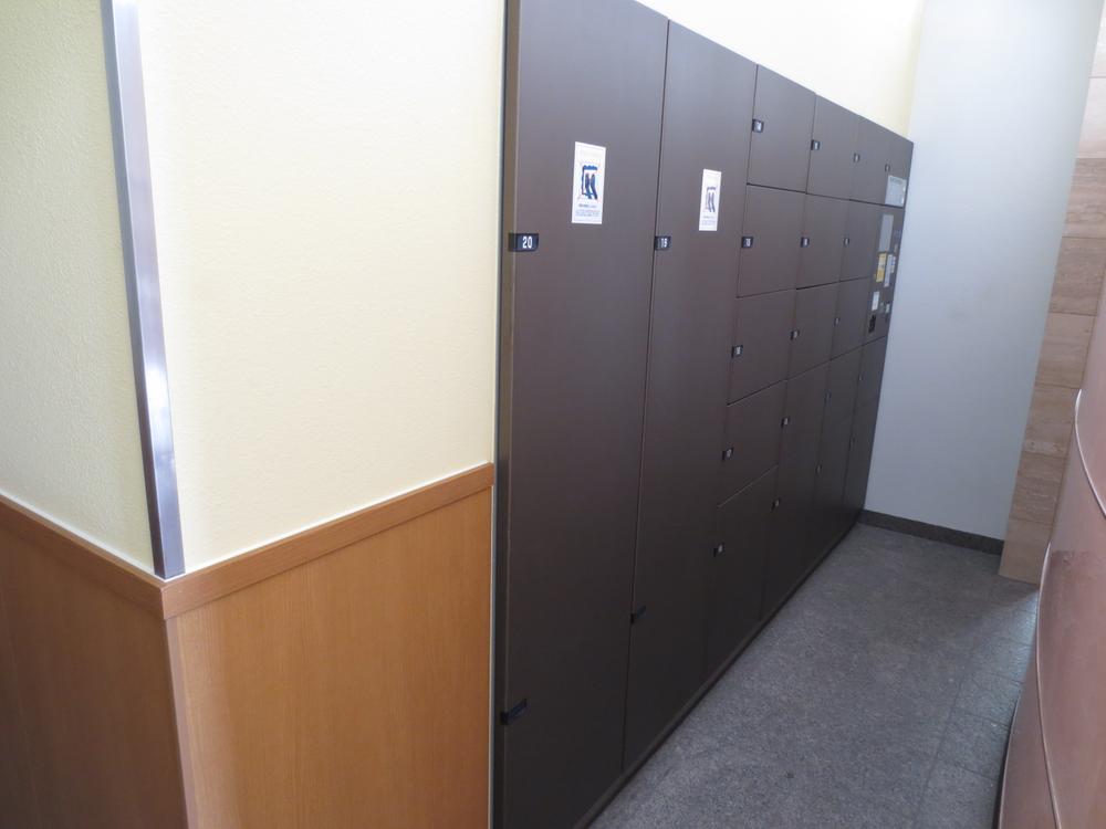 Other common areas. Peace of mind even when you go out, Delivery Box