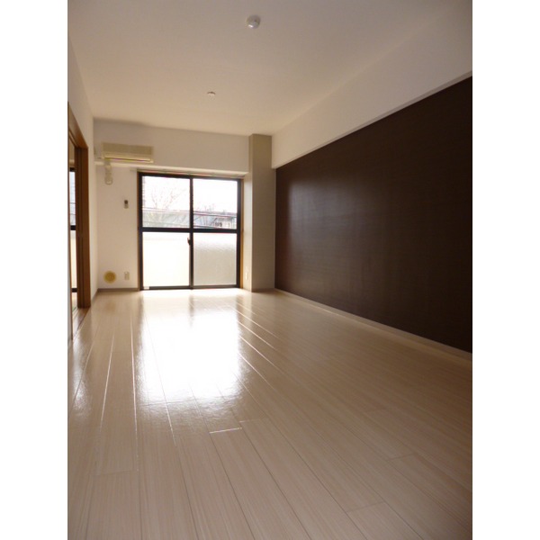 Living and room
