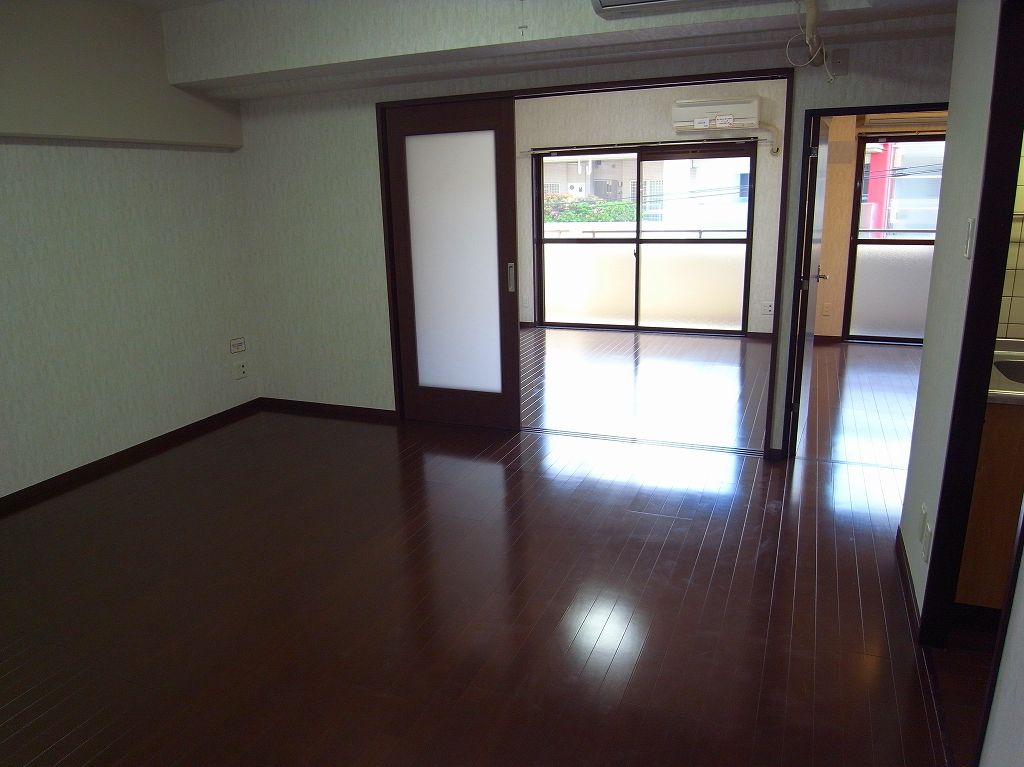 Living and room