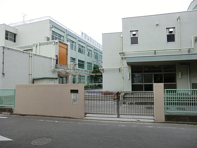 Junior high school. 526m to Edogawa Ward Harue Junior High School