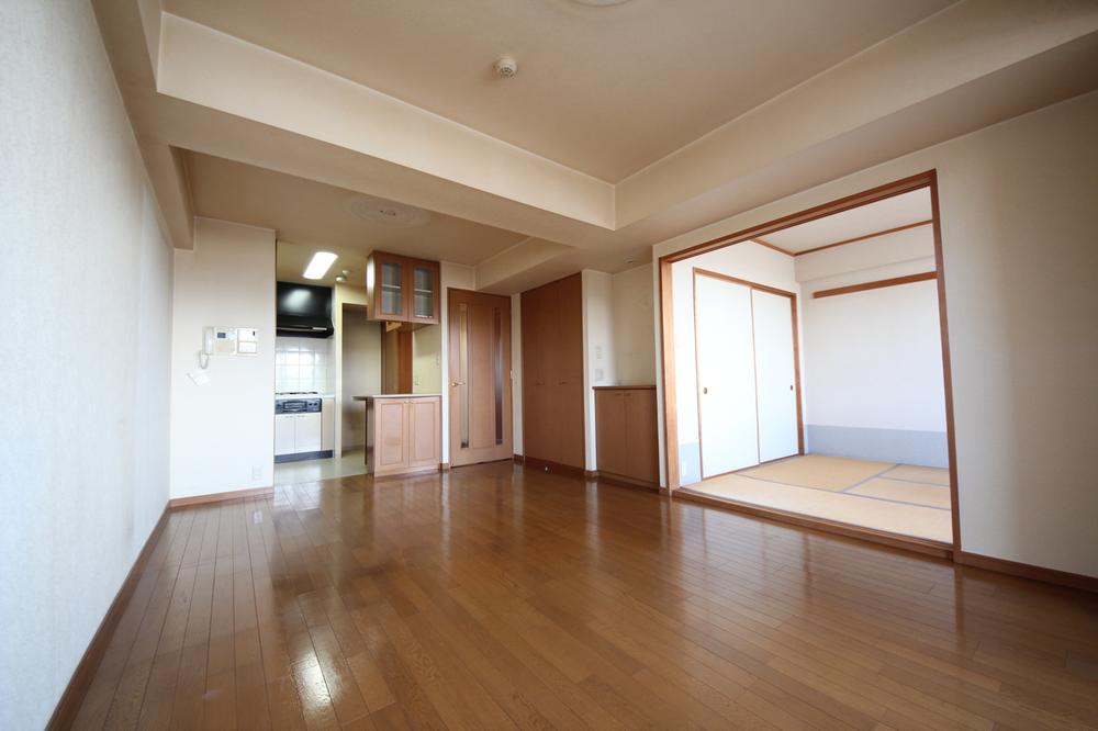 Living. Indoor (September 2013) Shooting