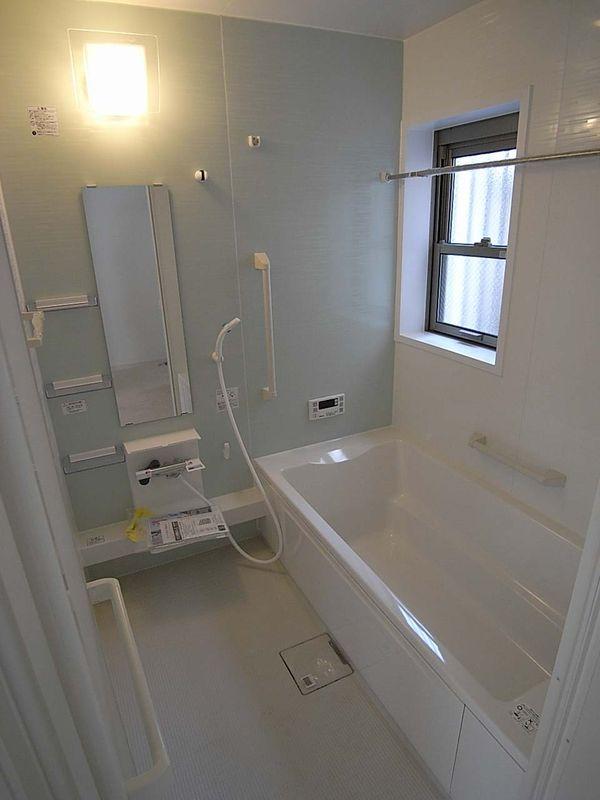 Bathroom. Not only bright, Convenient bathroom with high functionality