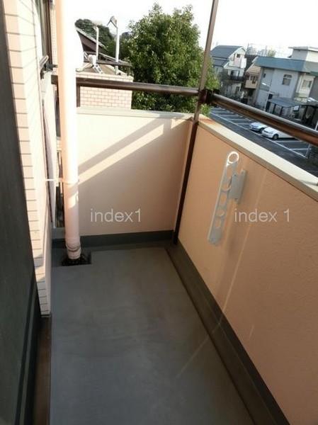 Balcony. Yang per well of balcony space ☆