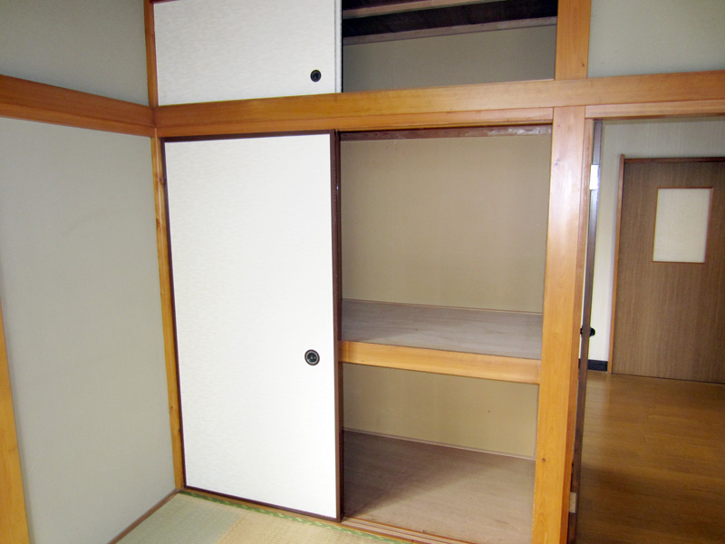 Receipt. Armoire