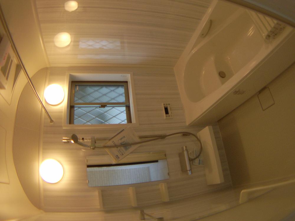Bathroom. It is a bathroom of 1 pyeong size!