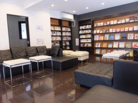 Other common areas. Meeting room, Also Masu fun Me as reading space as a library lounge. Local (10 May 2013) Shooting