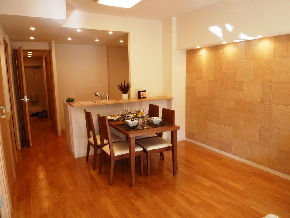 Living. Living (December 2013) Shooting ● spacious space of 14.3 quires of enhancement