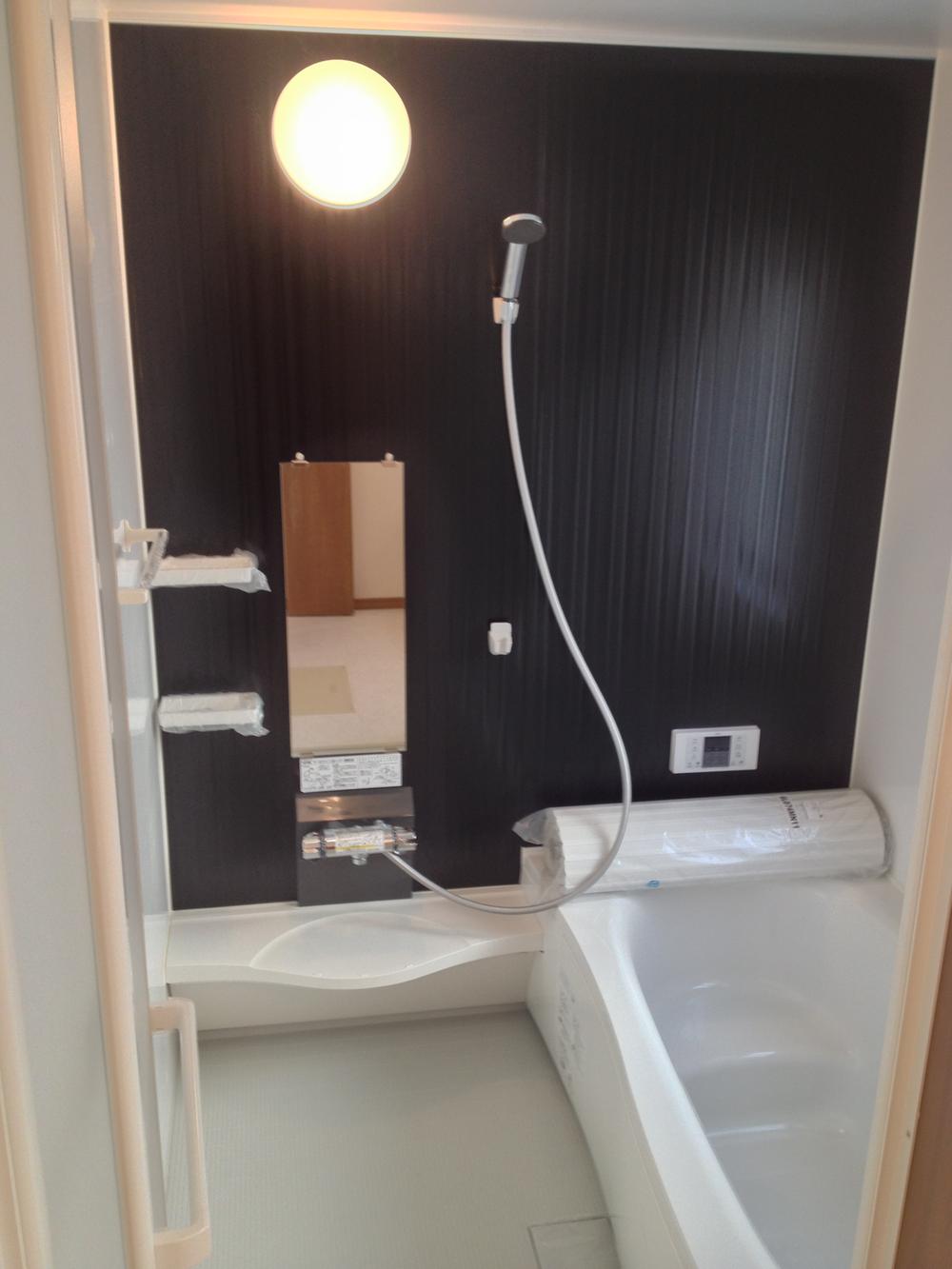 Same specifications photo (bathroom)