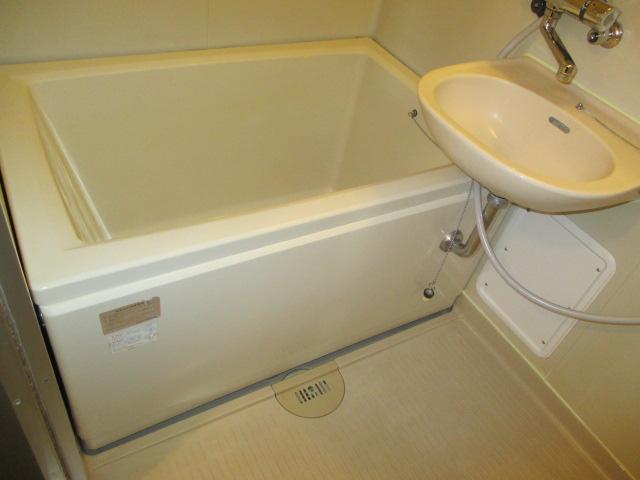 Bath. Bathroom