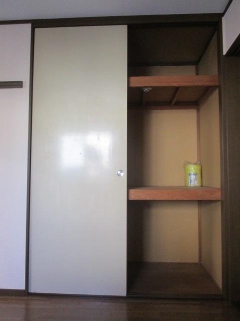Receipt. Armoire