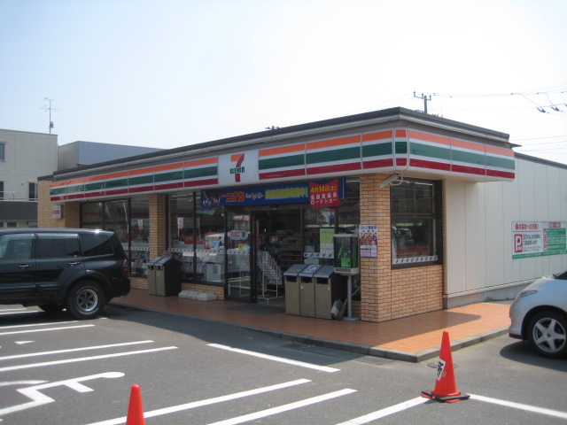 Convenience store. seven Eleven Shinozaki-cho 2-chome up (convenience store) 192m