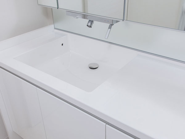 Bathing-wash room.  [Bowl-integrated counter] Counter and bowl are integrally formed, Vanity is vanity that care is likely there is no joint.