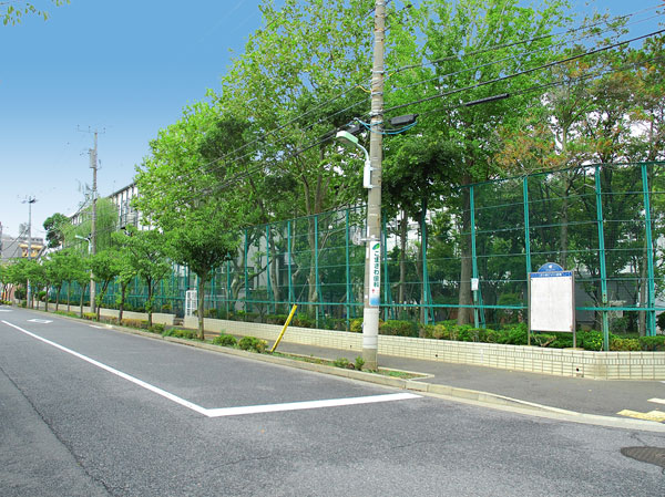 Surrounding environment. Second Kasai elementary school (about 340m ・ A 5-minute walk) ※ The new school building will be completed in April 2014 (with the information at the time September 2013, It may be subject to change in the future)