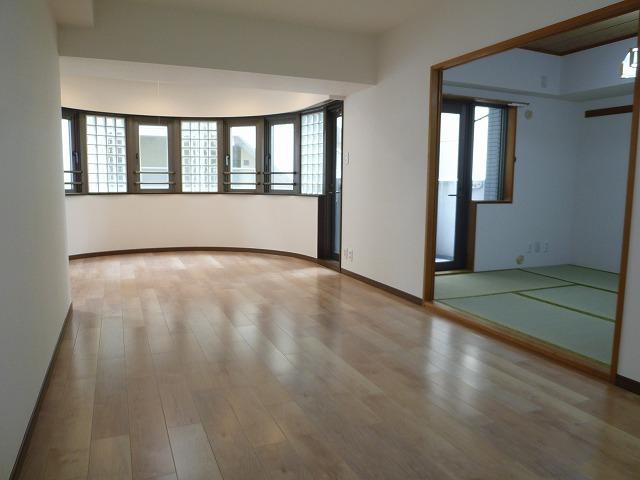 Living. Indoor (October 10, 2013) Shooting