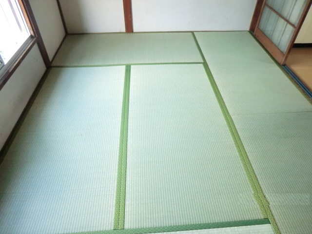 Living and room