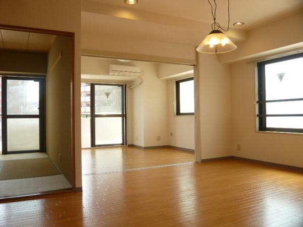 Living and room