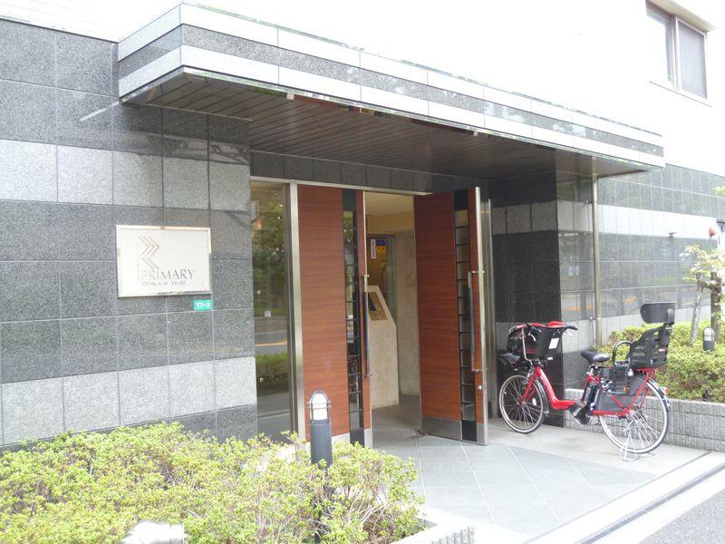 Entrance. Entrance appearance