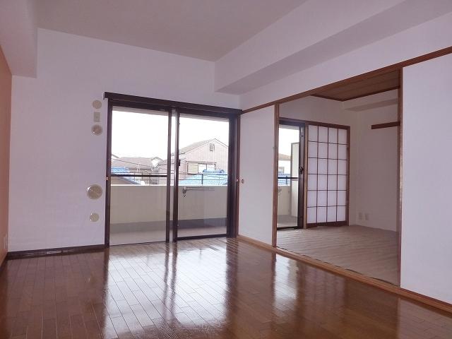 Non-living room. Living