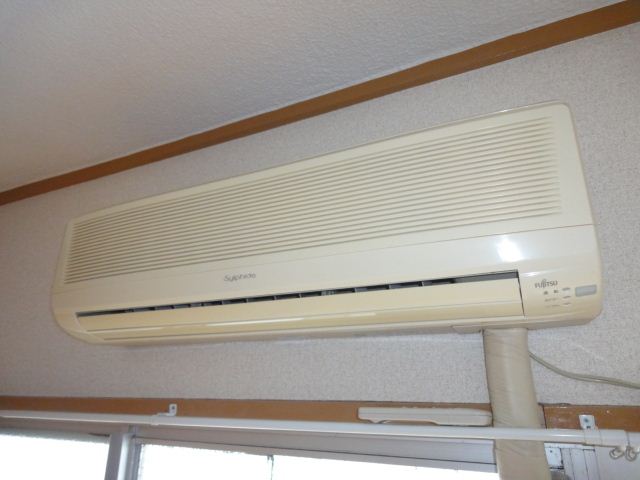Other Equipment. 4.5 Pledge of Western-style. There are lighting.