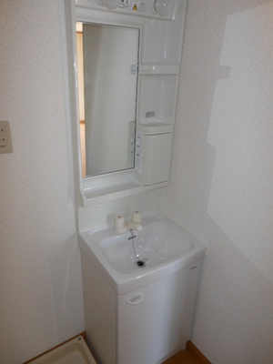 Washroom. Washroom