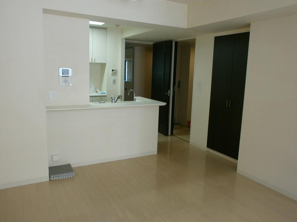 Living. Indoor (05 May 2013) Shooting