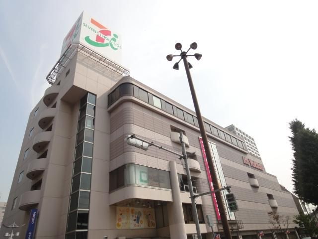 Shopping centre. Ito-Yokado Koiwa store (shopping center) to 350m