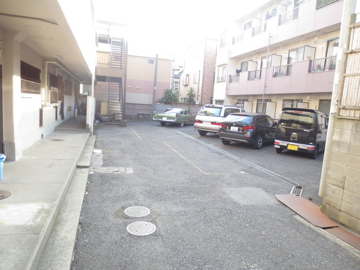 Parking lot